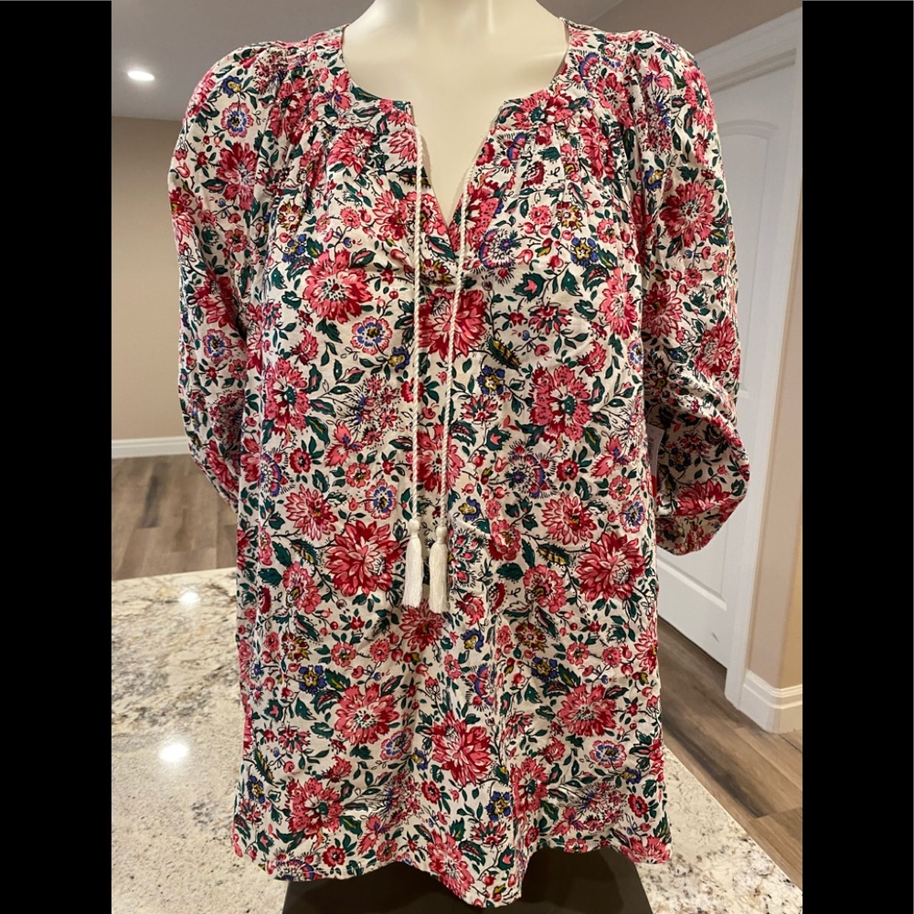 Women’s Blouse-Size Medium
